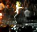 Lady Gaga : Elle chute à nouveau sur scène ! La pauvre !