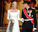 Mette Marit épouse le prince Haakon de Norvège le 25 août 2001. Oslo, 25 août 2000