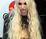 Taylor Momsen à la soirée Revolver Golden Gods à Los Angeles le 21 avril 2011