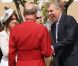 A l'occasion de la messe pascale donnée le 24 avril 2011 en la chapelle Saint-George à Windsor, le prince Andrew, duc d'York, accompagné par ses filles Eugenie et Beatrice, a plaisanté avec le révérend Conner ! 