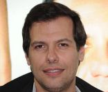 Laurent Lafitte lors de l'avant-première le 26 avril 2011 à Paris du film Moi, Michel G., Milliardaire, Maître du monde