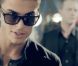 Baptiste Giabiconi dans la pub Magnum de Karl Lagerfeld