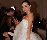 Miranda Kerr a fait sensation avec sa robe tutu très glamour. New York, 2 mai 2011 