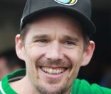 Ethan Hawke : un vrai champion durant le match de foot NYFEST à New York le 23 avril 2011