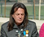 Francis Lalanne participe à la marche mondiale pour les femmes, au pied du Mur de la Paix, sur le Champ-de-Mars, à Paris le 8 mai 2011