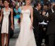 Uma Thurman, en Versace, et Robert de Niro lors de la cérémonie d'ouverture du festival de Cannes le 11 mai 2011