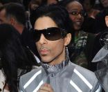 Prince au défilé Chanel, au Grand Palais à Paris, le 6 octobre 2009.