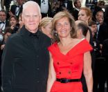 Malcom McDowell lors de la montée des marches du film La Piel que habito de Pedro Almodovar en compétition pour la palme d'or lors du 64e Festival de Cannes le jeudi 19 mai 2011