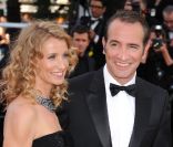 Alexandra Lamy et Jean Dujardin le 15 mai 2011 sur la Croisette pour la Première de The Artist. Un couple complice 
