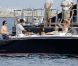 Steven Spielberg passe un beau moment en famille sur son yacht au large de Cannes le 13 mai 2011