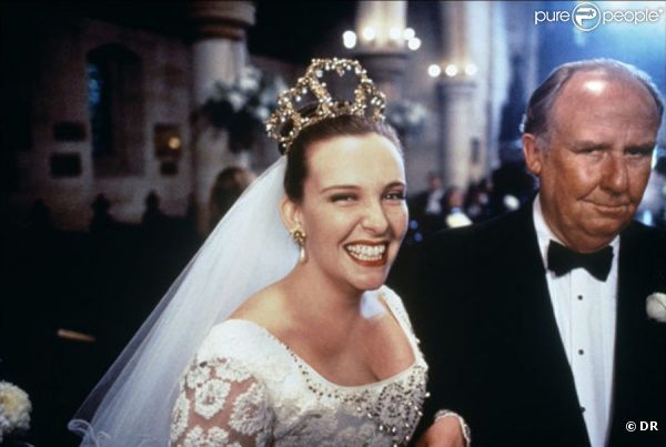 Bill Hunter et Toni Collette dans Muriel en 1994