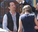 Sophie Marceau et Gad Elmaleh sur le tournage d'Un bonheur n'arrive jamais seul, à Paris le 25 mai 2011
