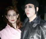 Marilyn Manson et sa nouvelle petite amie à Los Angeles, le 26 mai 2011.