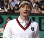 Comme chaque année, Framboise Holtz réunira une fine équipe de stars pour le Trophée des Personnalités Roland-Garros 2011, du 31 mai au 2 juin à la Porte d\'Auteuil ! Martin Solveig, lui, connaît déjà bien le Central...<br />
