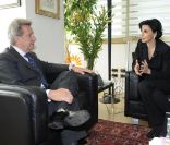 Rachida Dati a été promue lundi 30 mai à Rome, commandeur dans l\'ordre de François Ier. La distinction lui a été remise par le prince Charles de Bourbon-Siciles, duc de Castro.