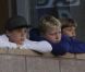 Brooklyn, 12 ans, Roméo, 8 ans, et Cruz, 6 ans assistent au match de leur père David Beckham avec les Galaxy contre D.C. United, à Los Angeles, le 3 juin 2011.