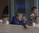 Brooklyn, 12 ans, Roméo, 8 ans, et Cruz, 6 ans assistent au match de leur père David Beckham avec les Galaxy contre D.C. United, à Los Angeles, le 3 juin 2011.