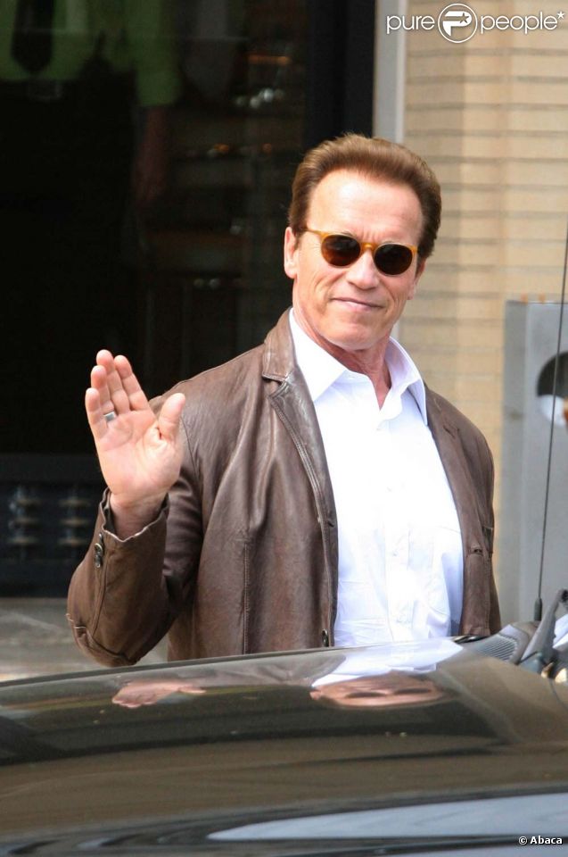 Arnold Schwarzenegger fait du shopping à Beverly Hills, le 4 juin 2011.