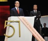 prince Albert II de Monaco et Bernard Montiel lors de la soirée d'ouverture du Festival de la télévision de Monte Carlo  au Forum Grimaldi à Monaco le 6 juin 2011