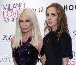 Allegra Versace et sa maman Donatella le 25 février 2011. 
