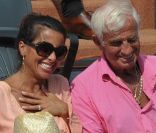 Jean-Paul Belmondo et Barbara Gandolfi au tournoi de Roland-Garros, en juin 2011.<br />