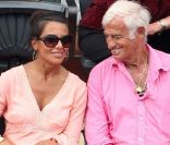 Jean-Paul Belmondo et Barbara Gandolfi lors de la finale hommes du tournoi de Roland-Garros, en juin 2011.