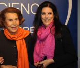 Le 3 mars 2011, Liliane Bettencourt et Françoise Bettencourt-Meyers apparaissaient radieuses et réconciliées à la cérémonie des prix Unesco/L'Oréal. Trois mois plus tard, et six mois après l'accord entérinant la fin de leur guerre, le conflit reprend de plus belle, entre manipulation et soupçons de conflit d'intérêts...