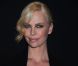 Charlize Theron est radieuse à la soirée Dior organisée en l'honneur et pour le lancement de la montre Dior VIII. New York, 8 juin 2011
