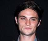 Shiloh Fernandez à la soirée Dior organisée en l\'honneur de la somptueuse Charlize Theron. New York, 8 juin 2011