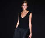 <p>Karlie Kloss à la soirée Dior organisée en l\'honneur de la somptueuse Charlize Theron. New York, 8 juin 2011</p>