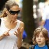 http://static1.purepeople.com/articles/2/81/61/2/@/635683-sarah-jessica-parker-depose-son-fils-100x100-4.jpg
