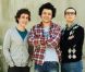Kev' Adams et Ludo et Slimane, ses deux meilleurs amis dans Soda, la nouvelle série de l'été de M6 à partir du 4 juillet à 20h05.