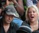 Loana : en sortie avec son ex, sosie d'Elvis, elle baille d'ennui
