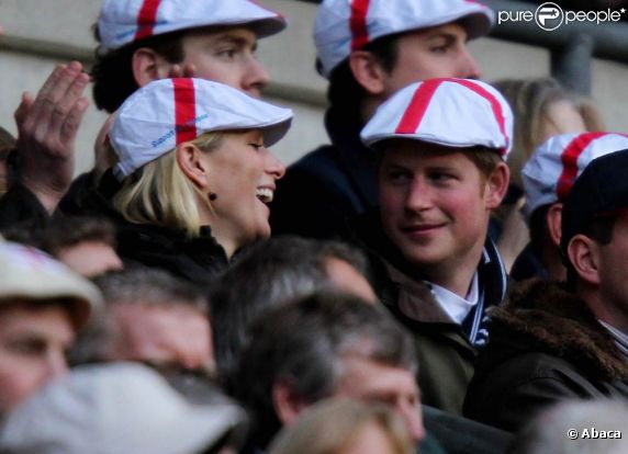 Très proche de son cousin Harry, Zara Phillips (photo : ensemble le 26 février 2011 à Twickenham pour encourager le XV de la Rose) ne veut pas voir sa girlfriend épisodique Chelsy Davy à son mariage avec Mike Tindall, le 30 juillet 2011 à Edimbourg. Elle a l'intention de lui présenter d'autres personnes !