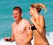 Bastian Schweinsteiger et Sarah Brandner en vacances à South Beach, à Miami, le 6 juin 2011.