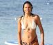 Michelle Rodriguez : Câlins, surf et délires sur la plage