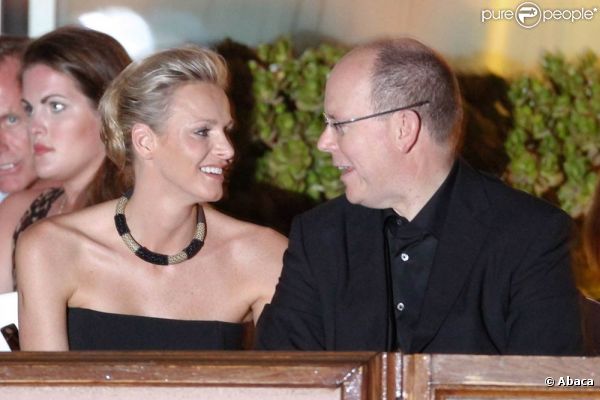 Charlene et le prince Albert II lors du concert des Eagles, à Monaco, le 30 juin 2011.