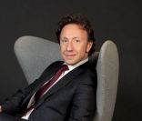 Stéphane Bern quitte France Inter et rejoint RTL à la rentrée 2011.