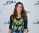 La charmante Laetitia Casta lors de l\'avant-première de Derrière les murs à Paris le 4 juillet 2011, dans le cadre du Festival Paris Cinéma