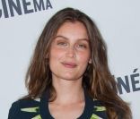 Laetitia Casta lors de l\'avant-première de Derrière les murs à Paris le 4 juillet 2011, dans le cadre du Festival Paris Cinéma