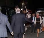 Dominique Strauss-Kahn et Anne Sinclair à la sortie du très chic restaurant italien où ils sont allés dîner vendredi soir, 2 juillet, avec deux amis. New York. Sa prochaine audience est fixée au 18 juillet.