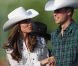  Les sensations fortes étaient au rendez-vous pour les séduisants Calamity Kate et Buffalo Bill de Galles lors du Stampede, la grand-messe mondiale du rodéo à Calgary. 
 William et Kate, Royal Tour au Canada, jour 8 (jeudi 7 juillet 2011). Pour l'avant-dernier jour de leur visite officielle, le prince William et son épouse la duchesse Catherine de Cambridge ont rallié Calgary, leur dernière étape au Canada avant un déplacement de trois jours à Los Angeles. 