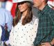  Calamity Kate de Cambridge et Buffalo Bill de Galles très complices et enthousiastes au Stampede, grand-messe mondiale du rodéo à Calgary. 
 William et Kate, Royal Tour au Canada, jour 8 (jeudi 7 juillet 2011). Pour l'avant-dernier jour de leur visite officielle, le prince William et son épouse la duchesse Catherine de Cambridge ont rallié Calgary, leur dernière étape au Canada avant un déplacement de trois jours à Los Angeles. 