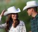  Les sensations fortes étaient au rendez-vous pour les séduisants Calamity Kate et Buffalo Bill de Galles lors du Stampede, la grand-messe mondiale du rodéo à Calgary. 
 William et Kate, Royal Tour au Canada, jour 8 (jeudi 7 juillet 2011). Pour l'avant-dernier jour de leur visite officielle, le prince William et son épouse la duchesse Catherine de Cambridge ont rallié Calgary, leur dernière étape au Canada avant un déplacement de trois jours à Los Angeles. 