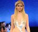 Les mannequins sexy en sous-vêtements ont réchauffé l'atmosphère lors de l'ouverture du Salon Mode City le 9 juillet à Paris. 