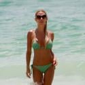 Shauna Sand : Célibataire et téméraire, la bimbo se reprend en main à la plage