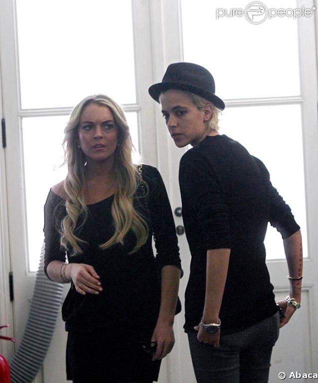 Lindsay Lohan se promène à Paris avec son amie Samantha Ronson, le 13/05/08