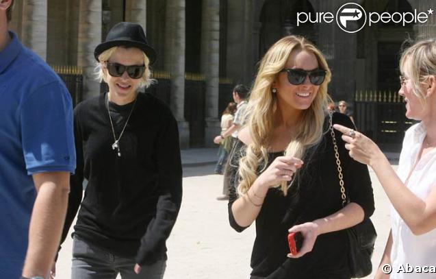 Lindsay Lohan se promène à Paris avec Samantha Ronson, le 13/05/08