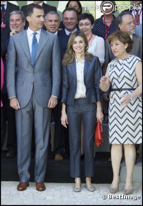 Nouvelle sortie officielle pour Letizia d'Espagne et son prince Felipe. Cervantes, 20 juillet 2011