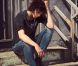 Après Wonder Why et Stitch me up , Julian Perretta poursuit son offensive euphorisante en travaillant If I ever feel better , sa reprise de Phoenix.